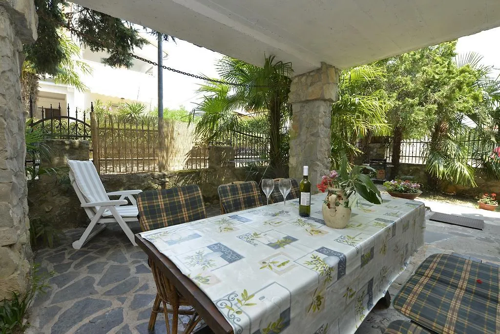 Villa Funtana Apartment
